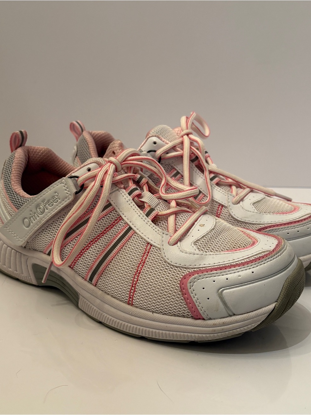 Orthofeet Tahoe 916 Women's 9 Narrow White Pink Walking Shoes Tie-Less